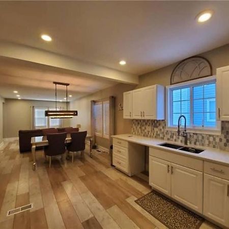 Luxury Private Home In The Heart Of 나이아가라폴스 외부 사진